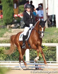 Swedish Jennifer Lyndvall on Hynder Hoeve's Ramses