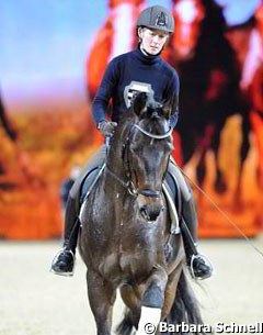 Many dressage stars took the chance to be ambassadors of their sport in Essen: Helen Langehanenberg teaching a clinic