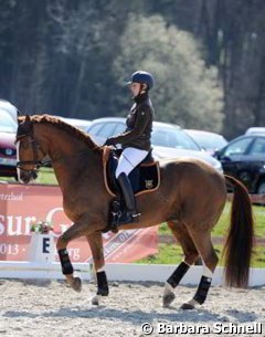 Anabel Balkenhol schooling Dablino