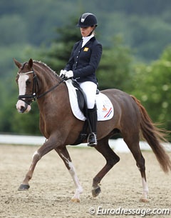 Demy Kurstjens on Nina van de Beekerheide at the 2013 CDIO-P Hagen :: Photo © Astrid Appels