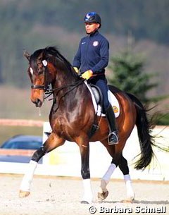 Steffen Peters training Legolas