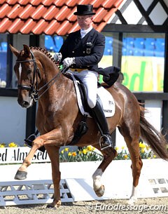 Hubertus Schmidt on the 7-year old Sansolino (by Sir Donnerhall x Rubinstein)