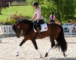 Maria Caetano schooling Zingaro de Lyw, a Lusitano by Guizo