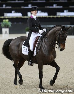 Jana Kun on Watson (by Obelisk), owned by the Dutch Grand Prix trainer Bert Rutten