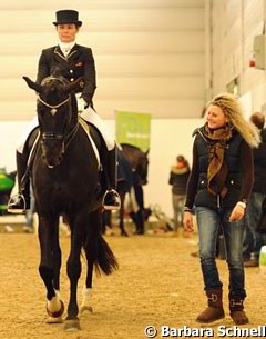 Fie Skarsoe coaching fellow Dane Rikke Svane on Finckenstein