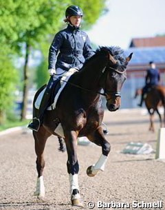 Claire Louise Averkorn schooling Condio B