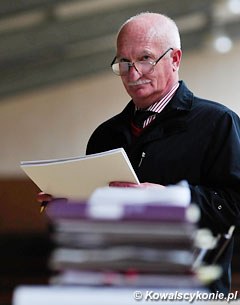 Waclaw Pruchniewicz, head of the ground jury at the vet check