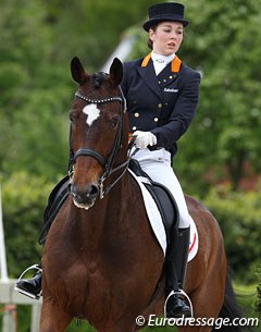 Chantal van Lanen on Revival