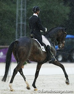 Last rider to go today in the rain: Mattias Jansson on Tsarevitj (by Prince Thatch xx)