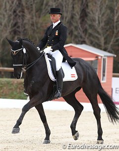 Juan Antonio Jimenez and Naomy at the 2013 CDI Vidauban :: Photo © Astrid Appels