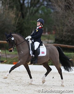 Phoebe Peters and SL Lucci at the 2013 CDI Vidauban :: Photo © Astrid Appels