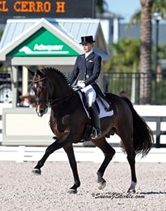 Lisa Wilcox and Pikko del Cerro at the 2013 CDI-W Wellington :: Photo © Sue Stickle