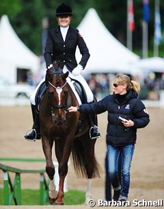 Helen Langehanenberg coaches German junior Marie Claire Pöppelmann