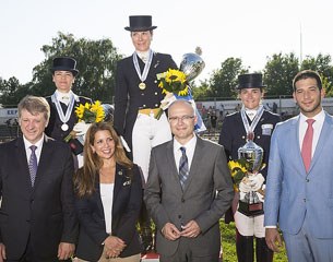 Greek riders scooped all three medals in the Senior Individual category: Katerina Los (silver), Eleni Myrat (gold) and Angela Sklavounos (bronze).  In the foreground Dejan Dragojevic, HRH Princess Haya, Milos Vucevic, and Vanja Udovic
