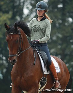 Lisanne der Nederlanden on the 6-year old Dion Johnson, bred by Claartje van Andel