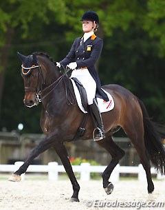 Jeanine Nekeman and Vlingh at the 2014 CDI Compiegne :: Photo © Astrid Appels