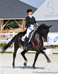 Estonian Dina Ellermann on Landy's Akvarel