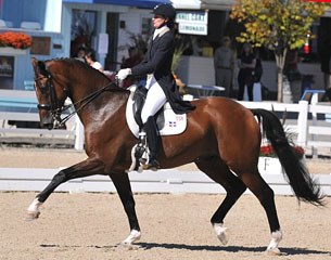 Yvonne Losos de Muniz and Foco Loco W at the 2014 CDI-W Devon :: Photo © Conklin Photography