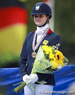 Bronze medalist Alexandra Hellings