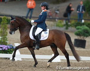 Joelle Peters on Haasendonck's Sultan