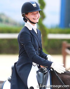 A big smile on Russian junior Aleksandra Maksakova's face