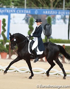 The Young Rider surprise of the day was without a doubt Ekaterina Melnik on the 13-year old Russian bred Indor. What a horse !! 