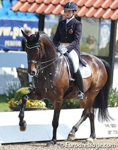 Belgian Ona Dewagenaere and the hot Dabanos d'O4. The horse is very talented for piaffe and passage but always gets too hot and tense in the arena to put the big scores on the board