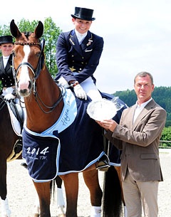 isa Maria Klossinger and FBW Daktari with Hof Kasselmann's dressage director Ulf Möller at the 2014 CDIO-PJYR Hagen 