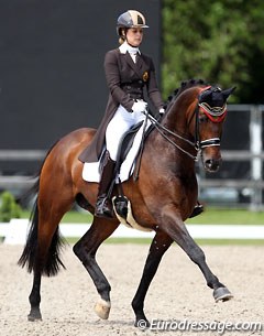 Julie de Deken and Lucky Dance
