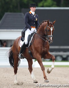 Stephanie Kooijman on Don Presidente