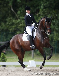 Jennie Larsson and Zircoon Spring Flower