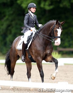 Laura Quint on Winnetou Q