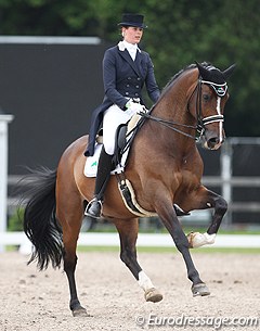 Jorinde Verwimp and Tiano at the 2014 CDI Kapellen :: Photo © Astrid Appels