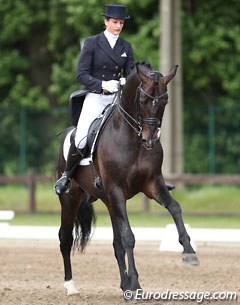 Stefanie Wolf on Sorento