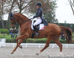 Vivien Niemann on Don Vertino