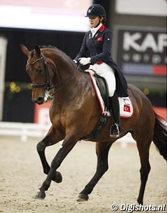Lina Uzunhasan and Donna Ray at the 2014 CDI Roosendaal Indoor :: Photo © Digishots.nl