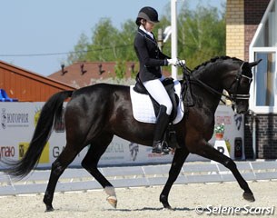 Valeria Simonova on the gorgeous Rhinelander mare Aphrodite