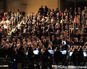 The orchestra from Brussels with conductor Jacques Vanherenthals