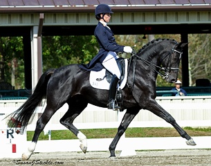Lauren Sammis and Lombard V :: Photo © Susan Stickle