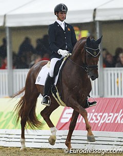 Juan Matute Guimon, a U.S. based Spanish junior rider and at age 16 the youngest Verden participant ever, rode Jamaicano de Ymas III. The horse was not entirely through in the bridle and lost balance. The walk was very nice