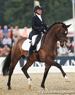 Belgian Dominique Mohimont on El Corona Texel (by Wynton). They went off course so 0.2 points were subtracted from her total result