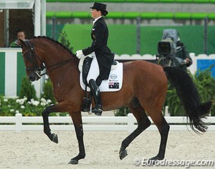 Lyndal Oatley on Sandro Boy