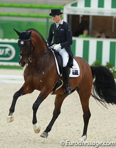 Maree Tomkinson and Diamantina :: Photo © Astrid Appels