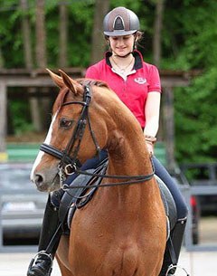 Nicola Ahorner and her new junior rider's horse Diamantenbörse