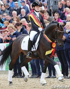 Zoe Gilbers and D-Day AT win the 5-year old Dressage Pony Finals at the 2015 Bundeschampionate :: Photo © LL-foto