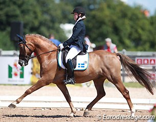 Swedish Emma Tegelskar on B Capriole