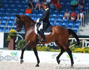 Micol Rustignoli on Corallo Nero