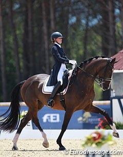 Alexa Fairchild and Sunrise. Alexa competed in Vidauban at her ninth (!!), consecutive European Championships and placed seventh, her highest ranking ever. 