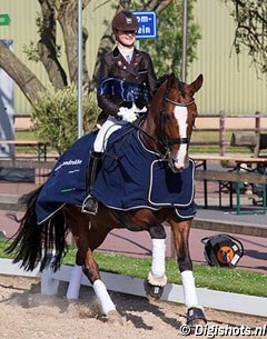 Veronique van der Panne and Whatever win the 2015 KNHS Junior Rider Cup :: Photo © Digishots
