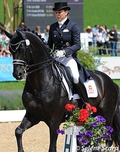 Jennifer Hoffmann on Rubinio